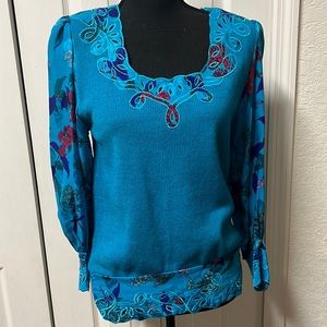 UMI Collections Sweater